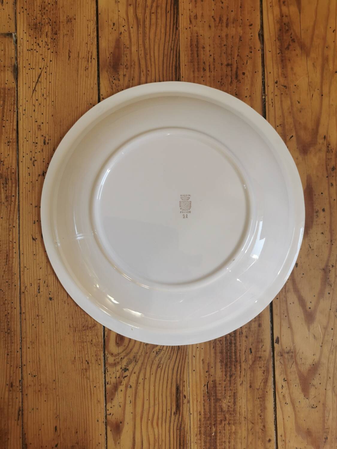 Plat creux Digoin, corbeille de fleurs