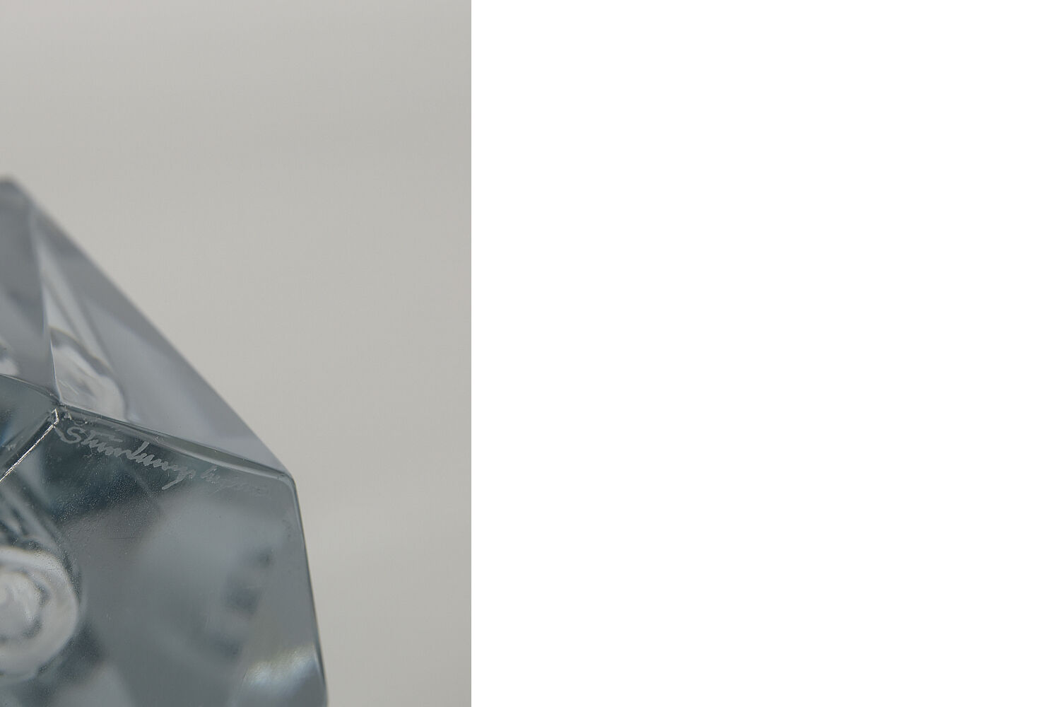 Mid-century glass vase by Asta Strömberg for Strömbergshyttan, 1960s