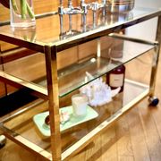 Titre  Desserte Hollywood Regency chrome & verre – années 70