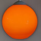 Suspension boule en opaline orange années 60/70