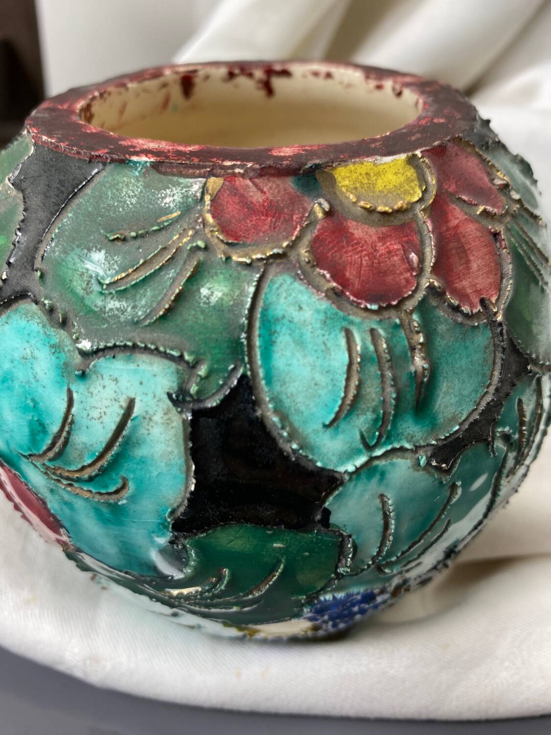 Ceramic ball vase