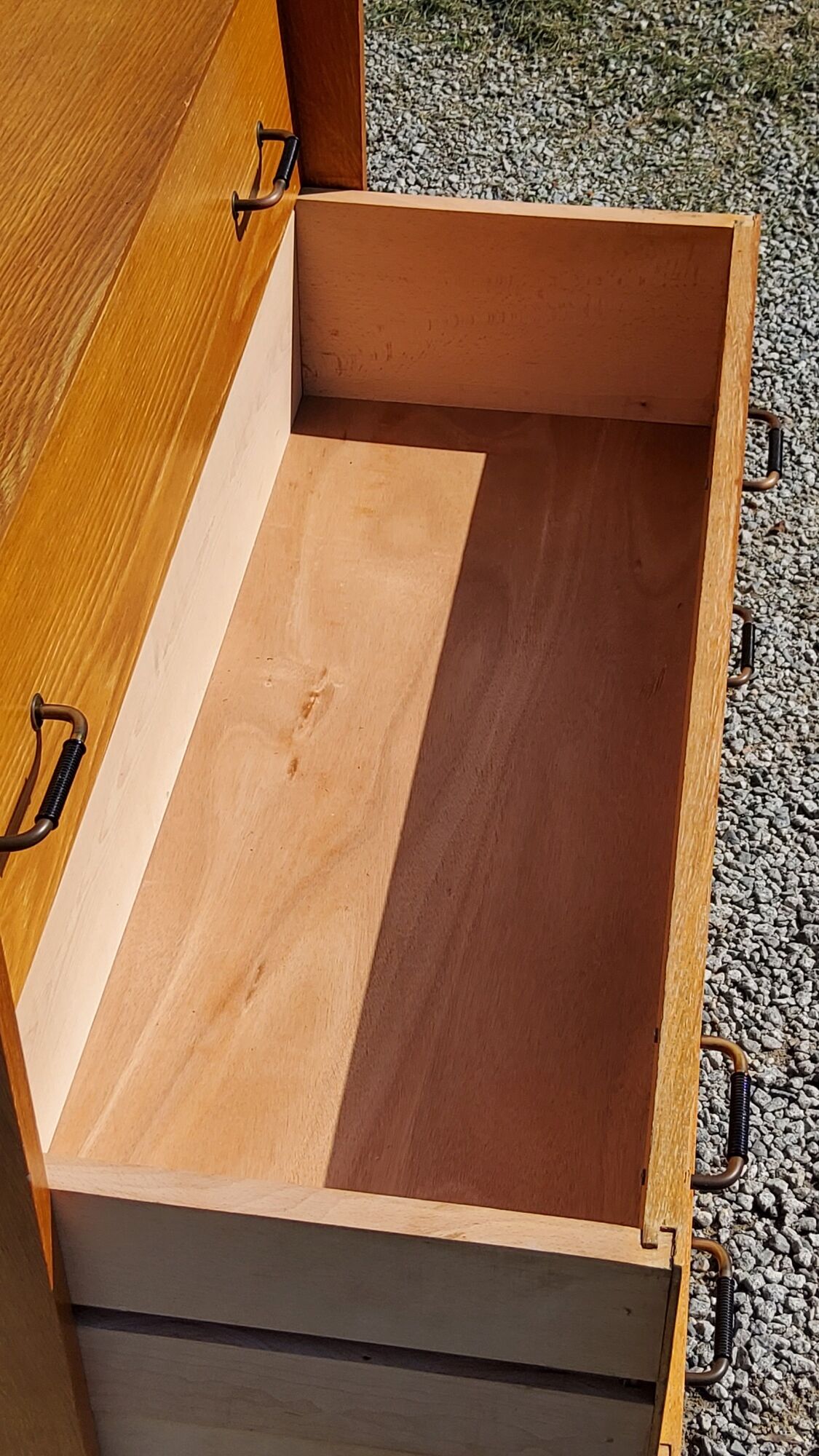 Vintage chest of drawers in golden blond oak legs compass and fins 3 drawers from the 50s