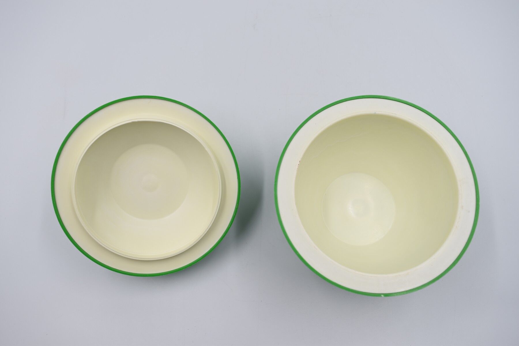 Vintage ice bucket in the shape of a green apple