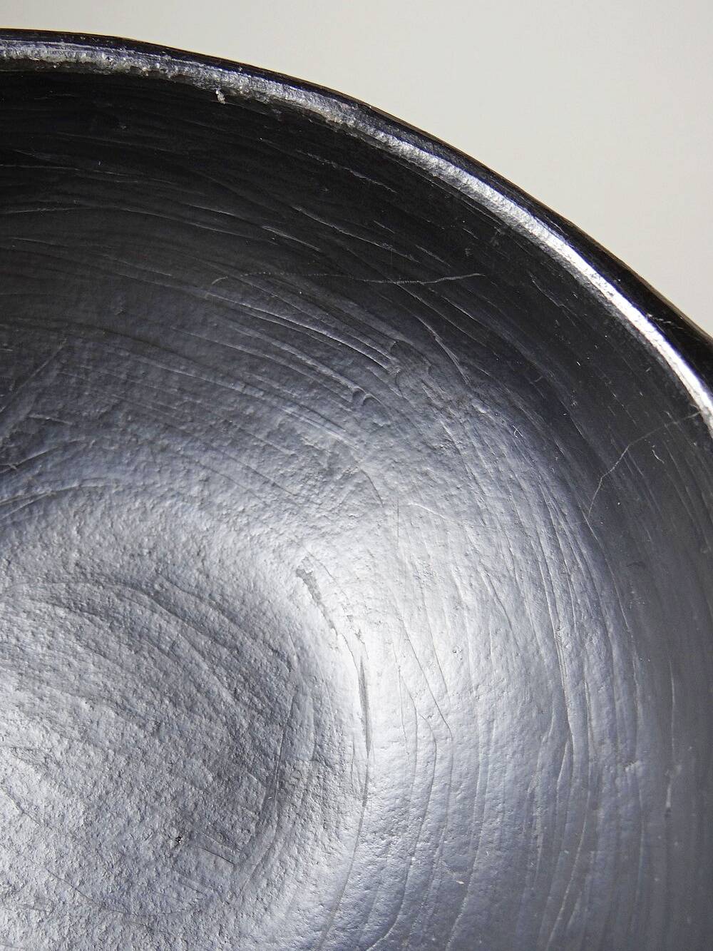 Pair of black pottery bowls from Chamba, Colombia, Pijao craftsmanship, years.