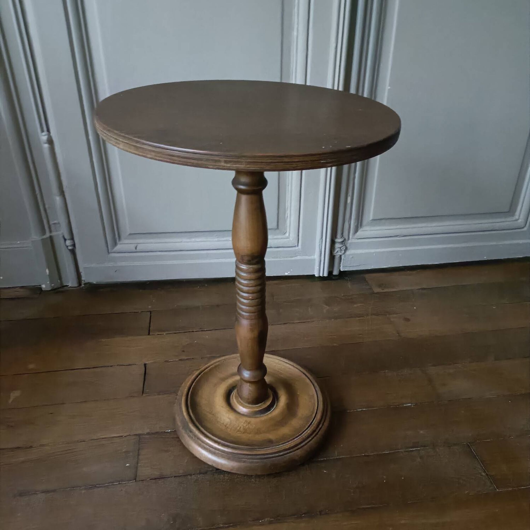 Guéridon, sellette en bois tourné