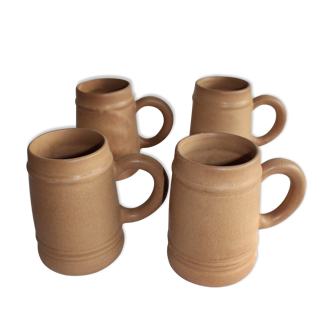 4 mugs stoneware