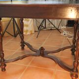 Elegant walnut writing table, Louis XIV, early 18th century, Languedoc