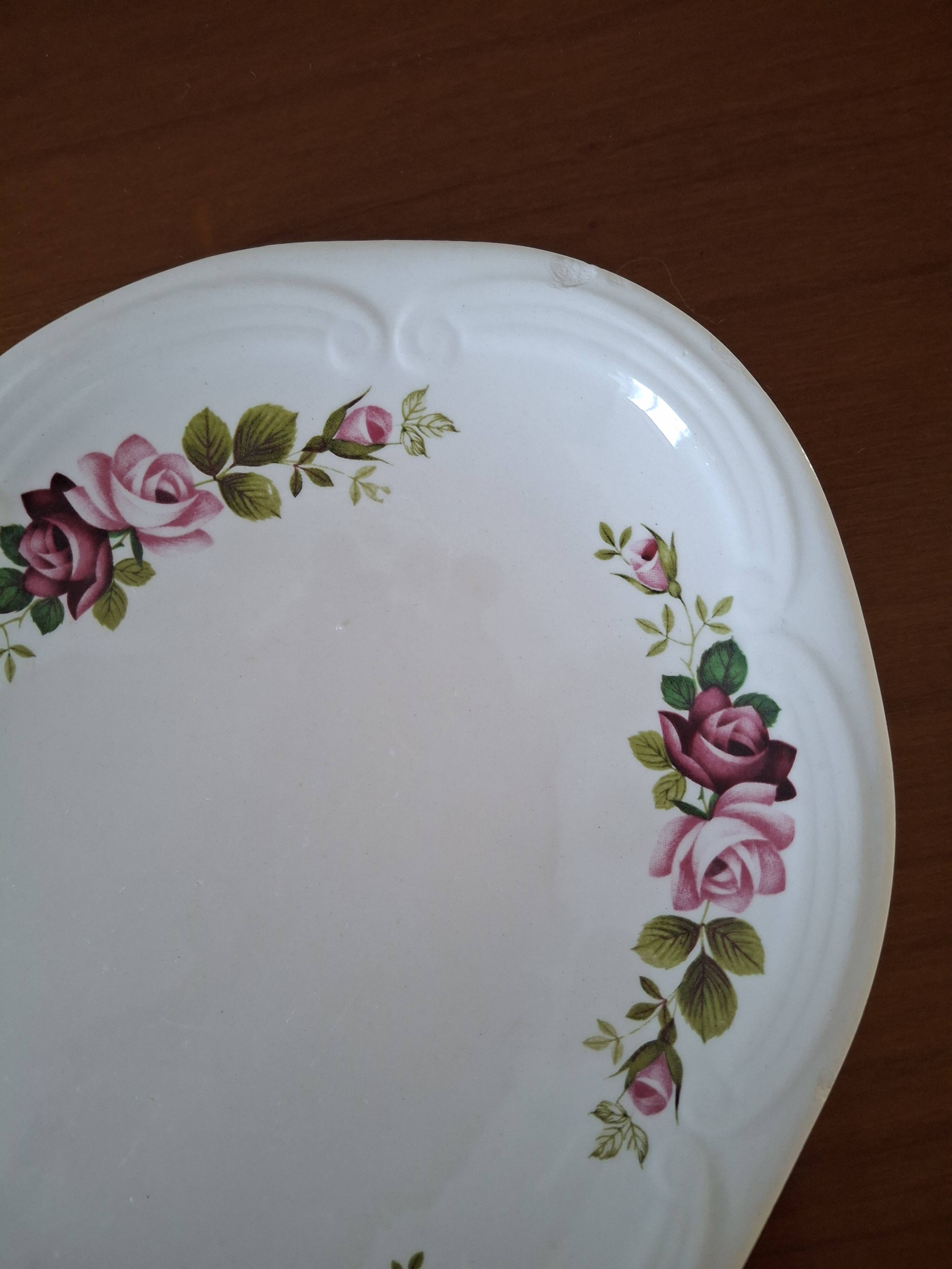 Vintage tableware service in Gien earthenware, "Champs" model with roses – An