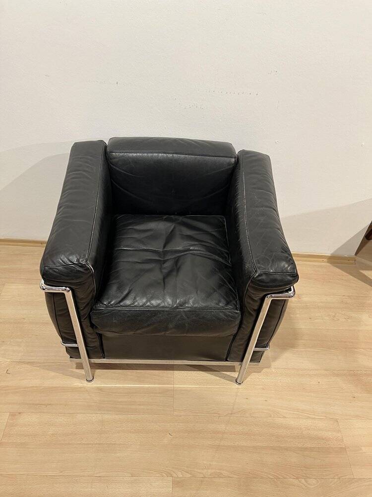 Black Leather LC2 Club Chair with Chromed Frame by Le Corbusier for Cassina, 1965