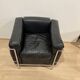 Fauteuil LC2 en cuir noir avec cadre chromé par Le Corbusier pour Cassina, 1965