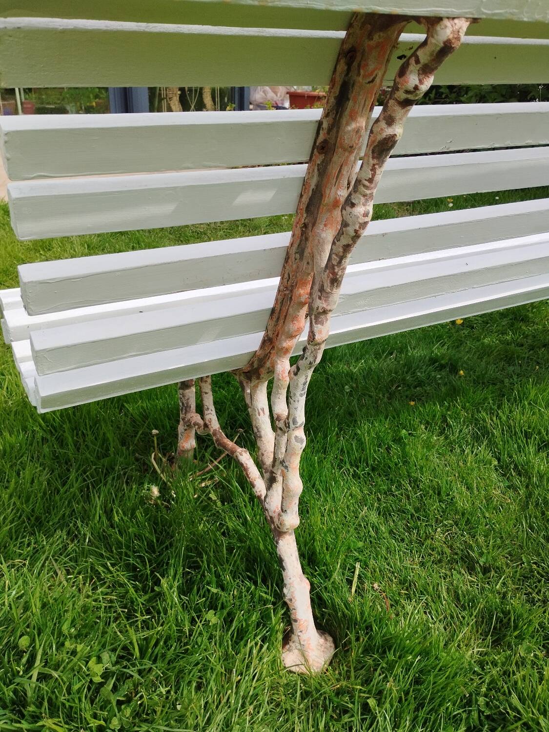 Banc de jardin avec pieds en fonte ancien