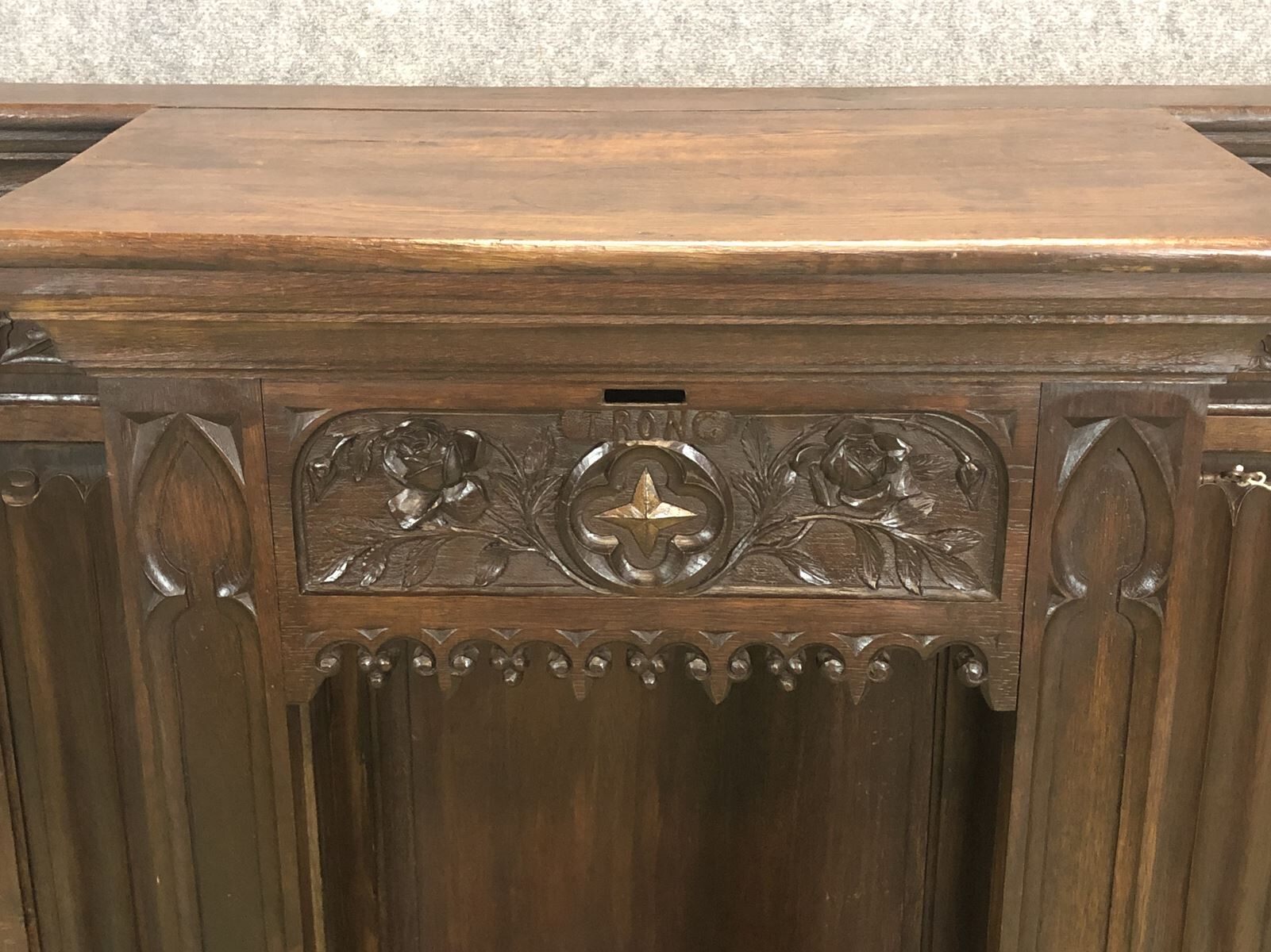 Oak church trunk made in 1930