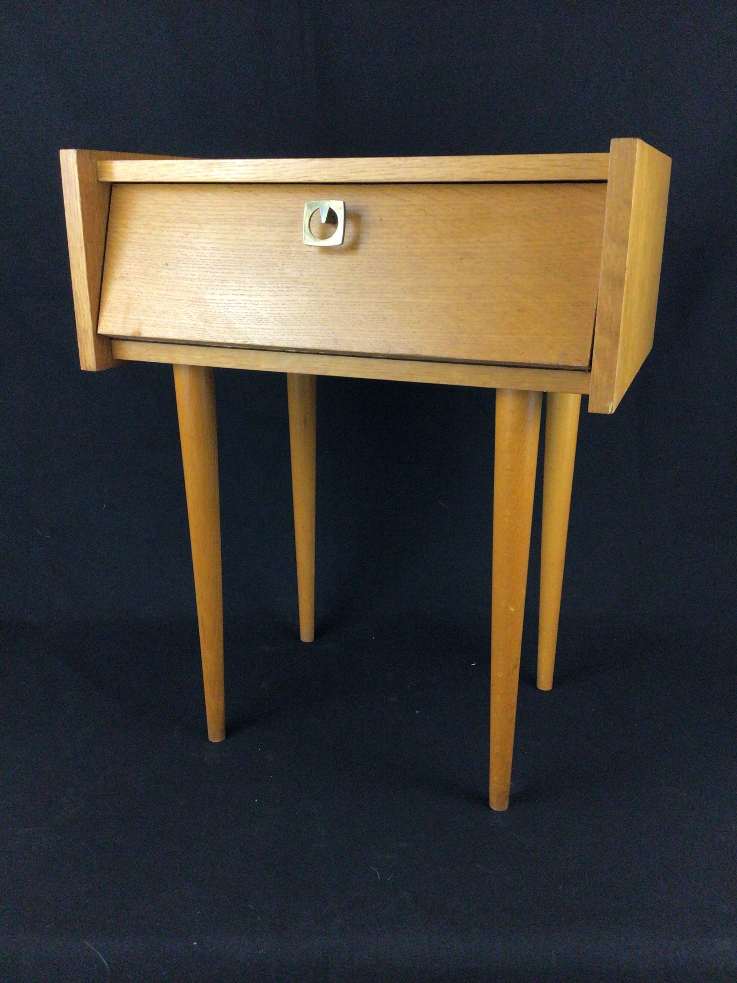 Bedside table 60s spindle feet