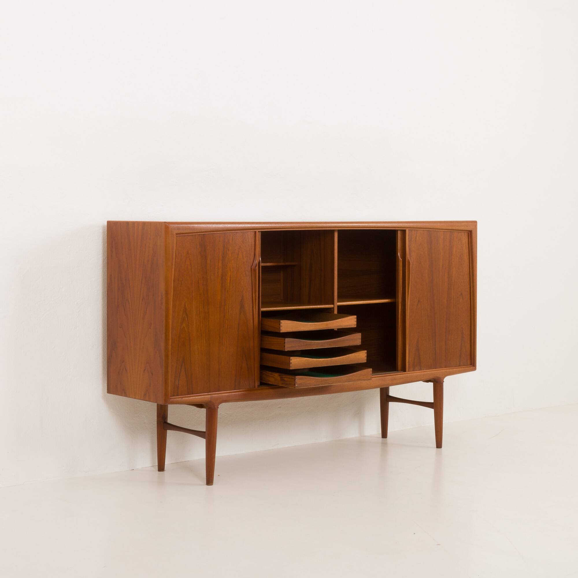 Omann Jun mid-century teak credenza, Denmark 1950s