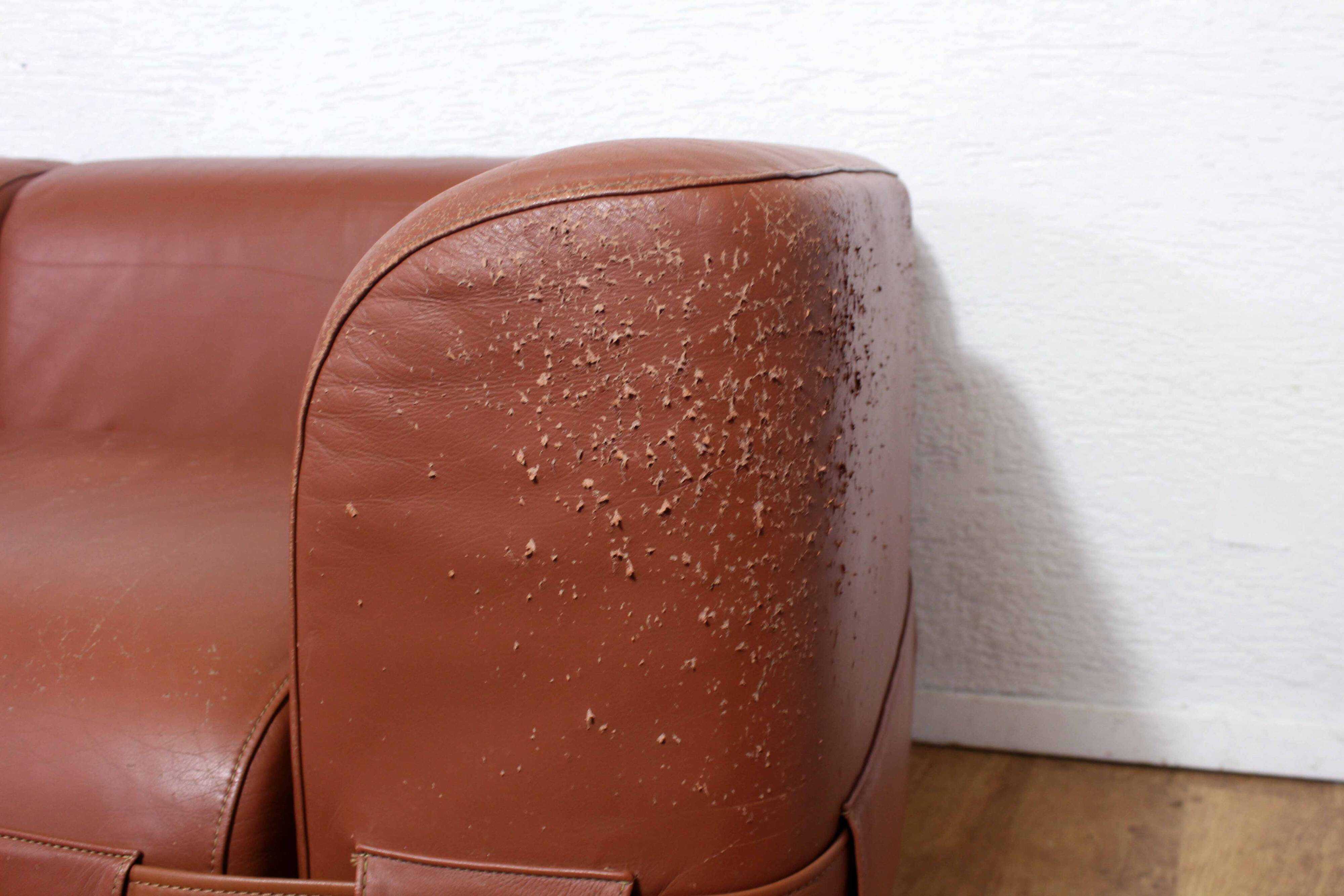 Mario Bellini sofa for Cassina, model 932.