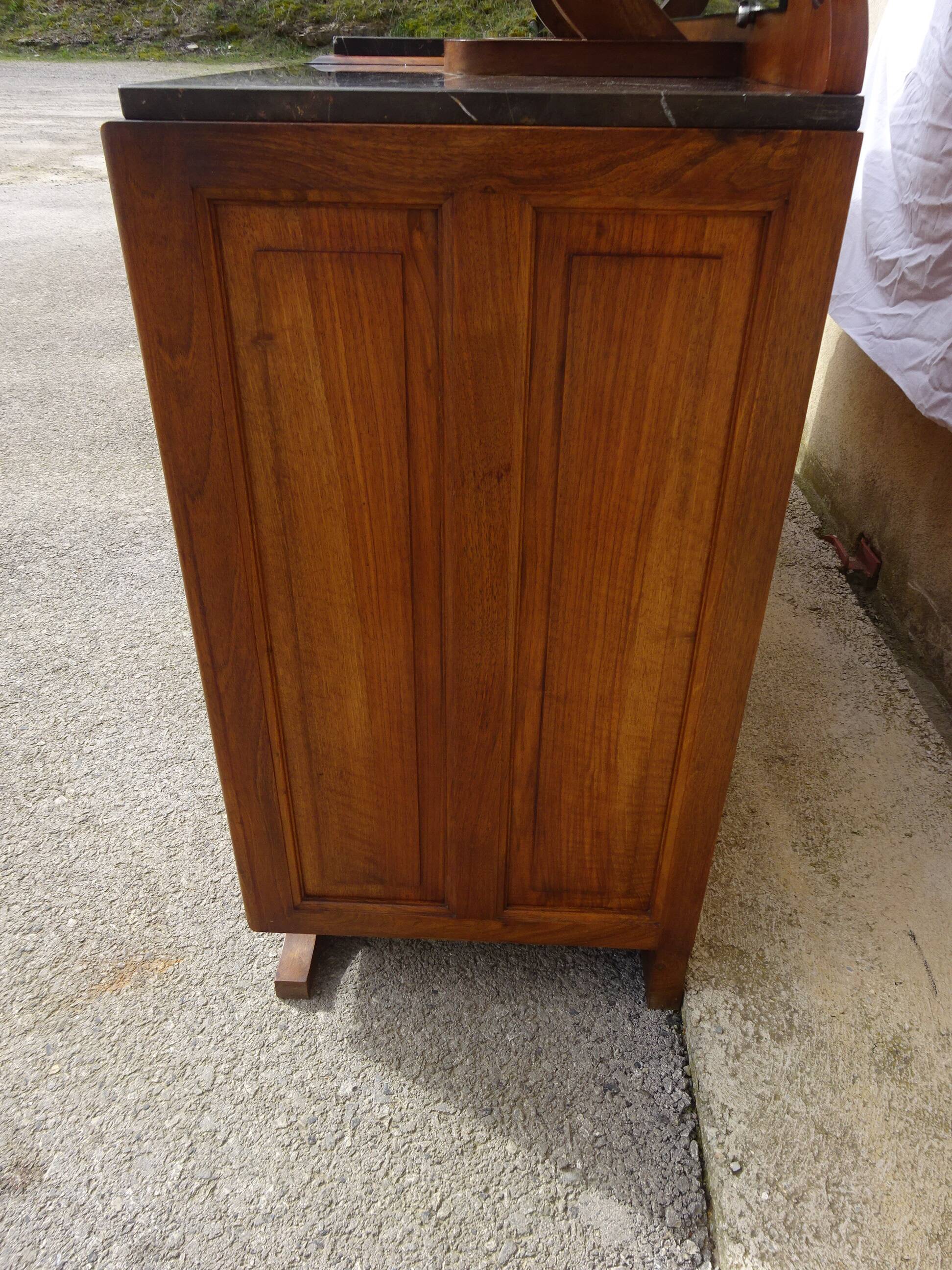 Large two-part buffet in solid walnut