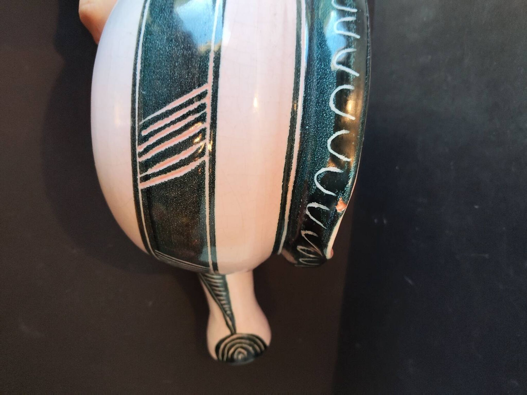French artisan ceramics – decorative pan in Capron style – year