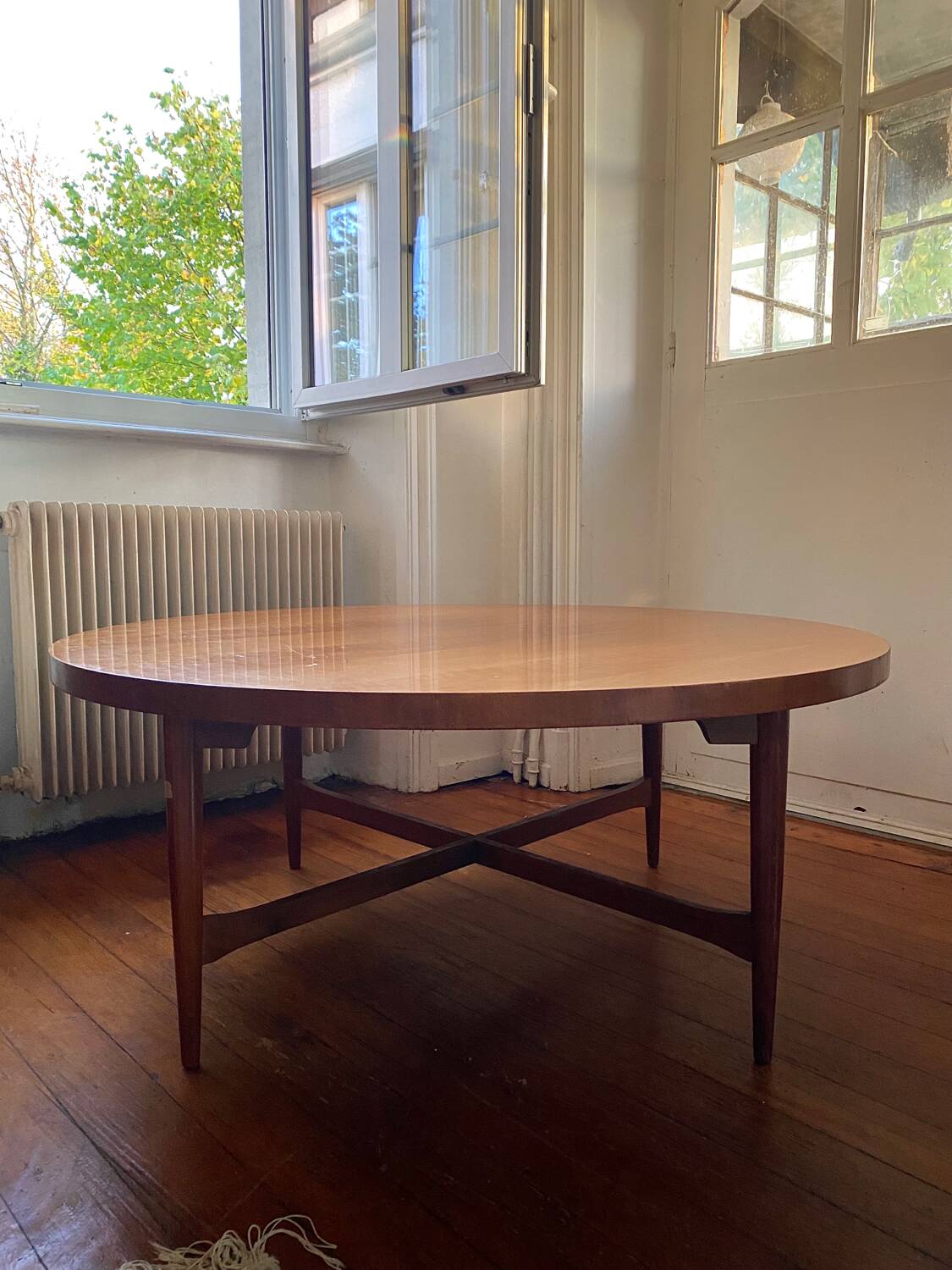Large round Scandinavian coffee table by Ilse Möbel, vintage 1960s