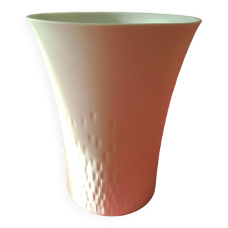 Vase en porcelaine