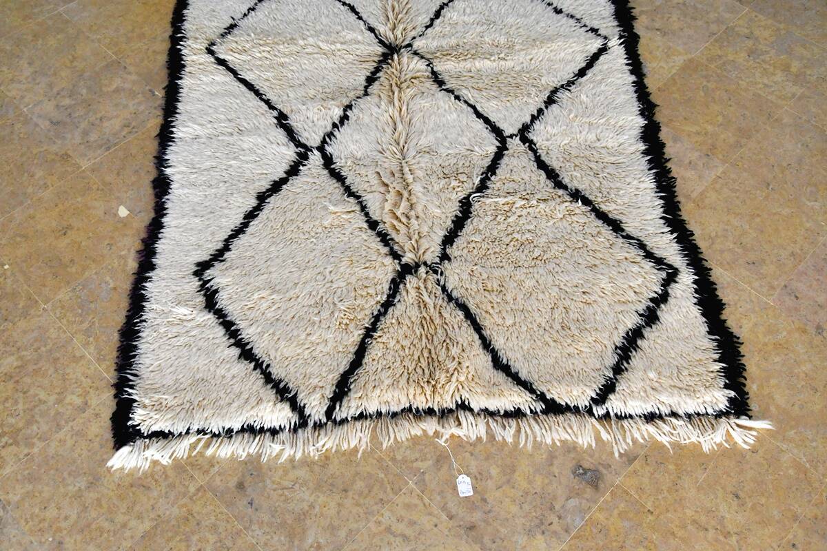Berber carpet Beni Ouarain white 230 x 140 cm