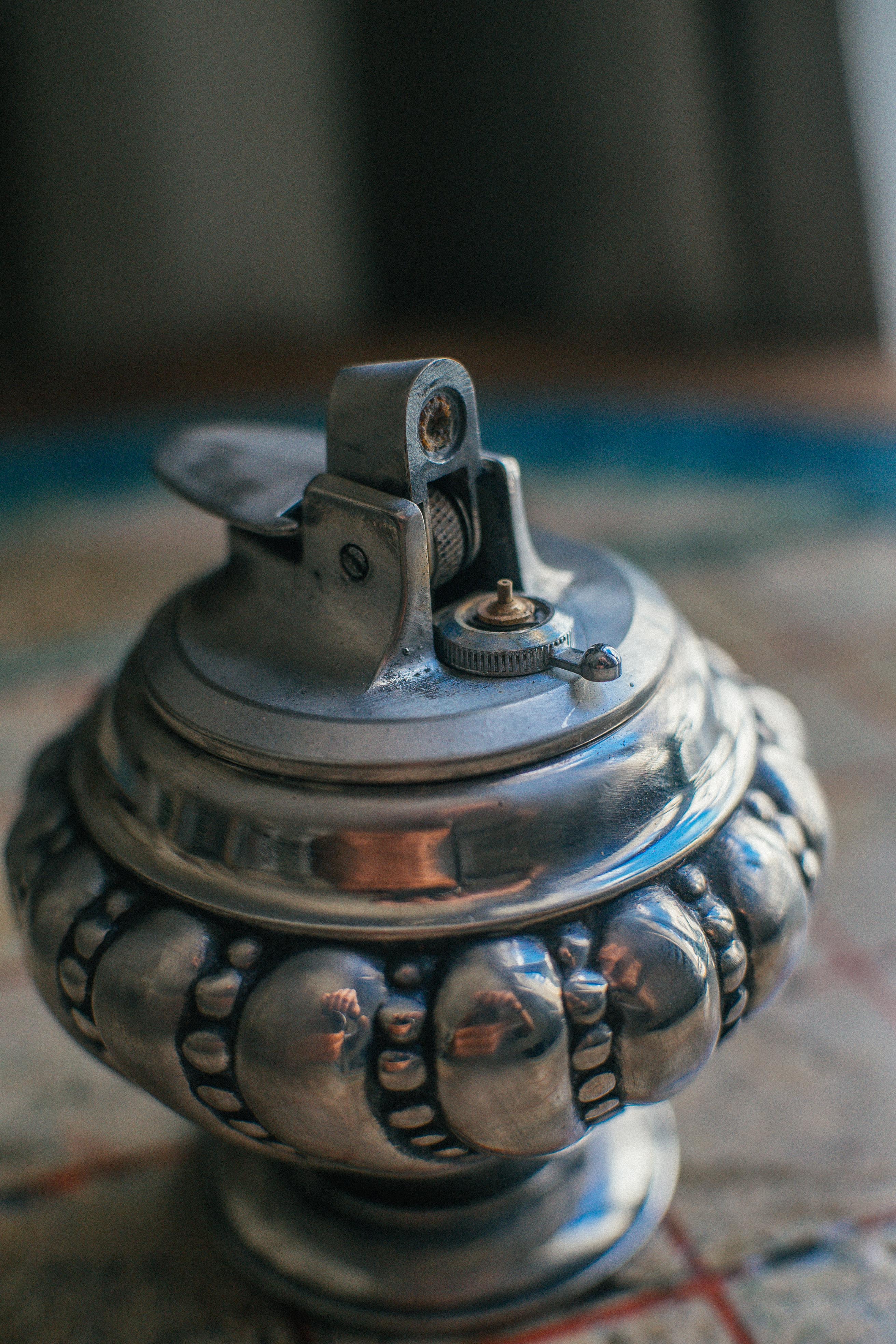 Briquet ancien decoratif floral Ronson