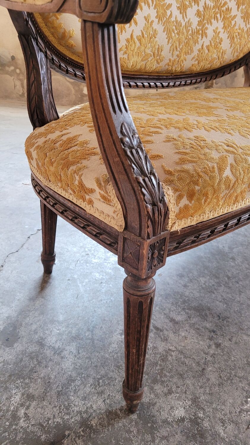 Louis XVI style sofa bench carved