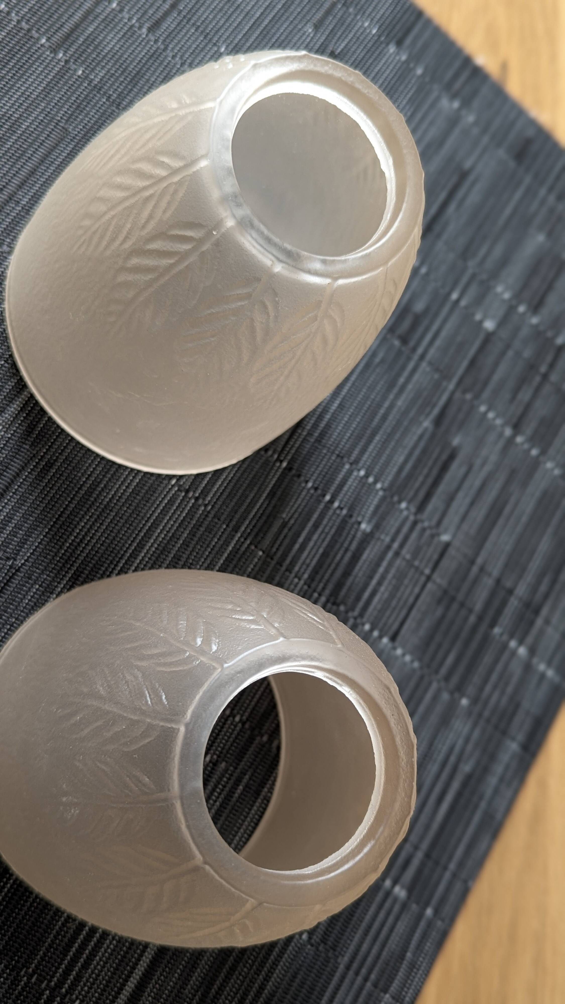 Set of 2 amber effect tulips with leaves (L-0210-4)