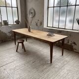 Farmhouse table with spindle legs 2.50m
