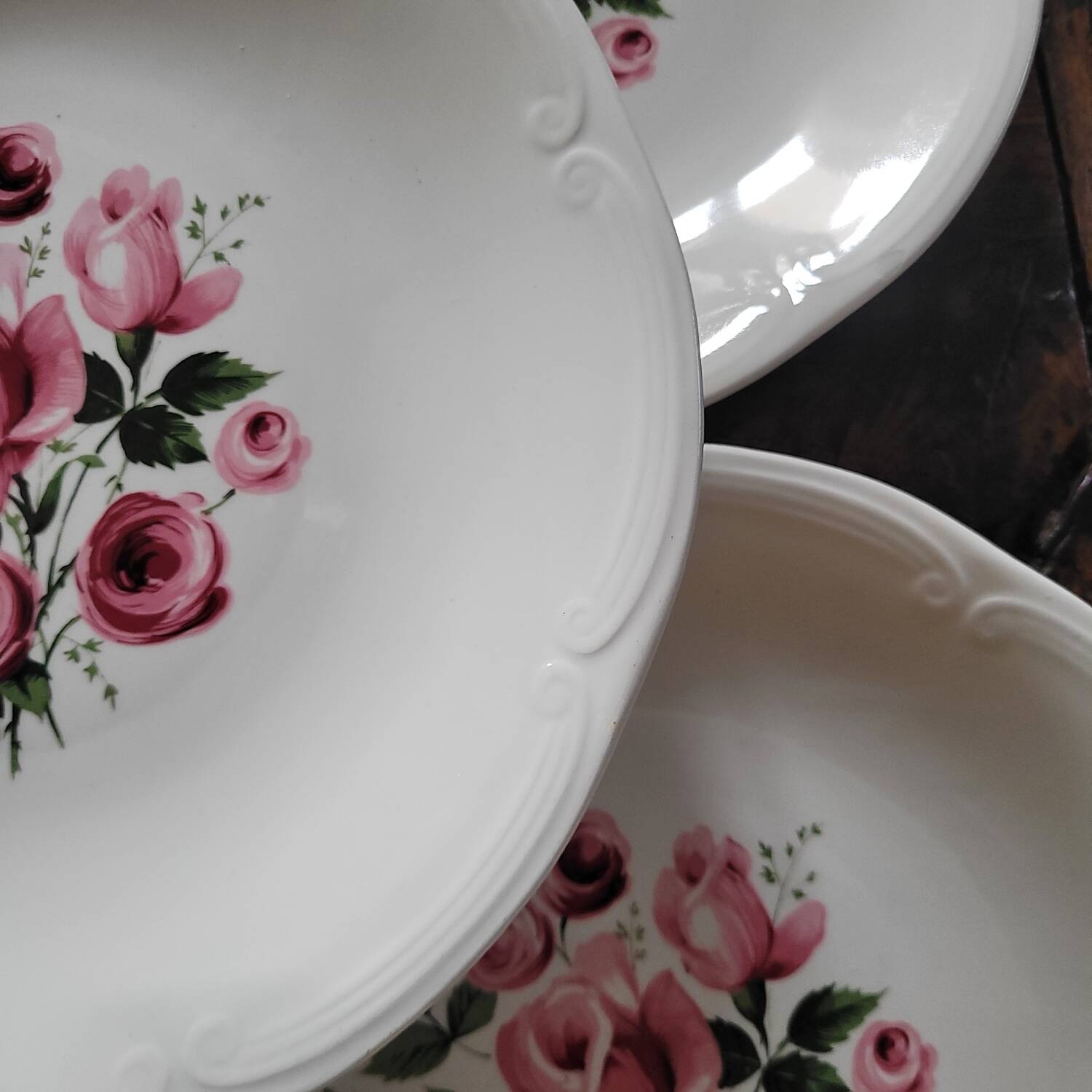 Gien dinner plates – painted roses – 1960s – set of 8 – ø 24 cm