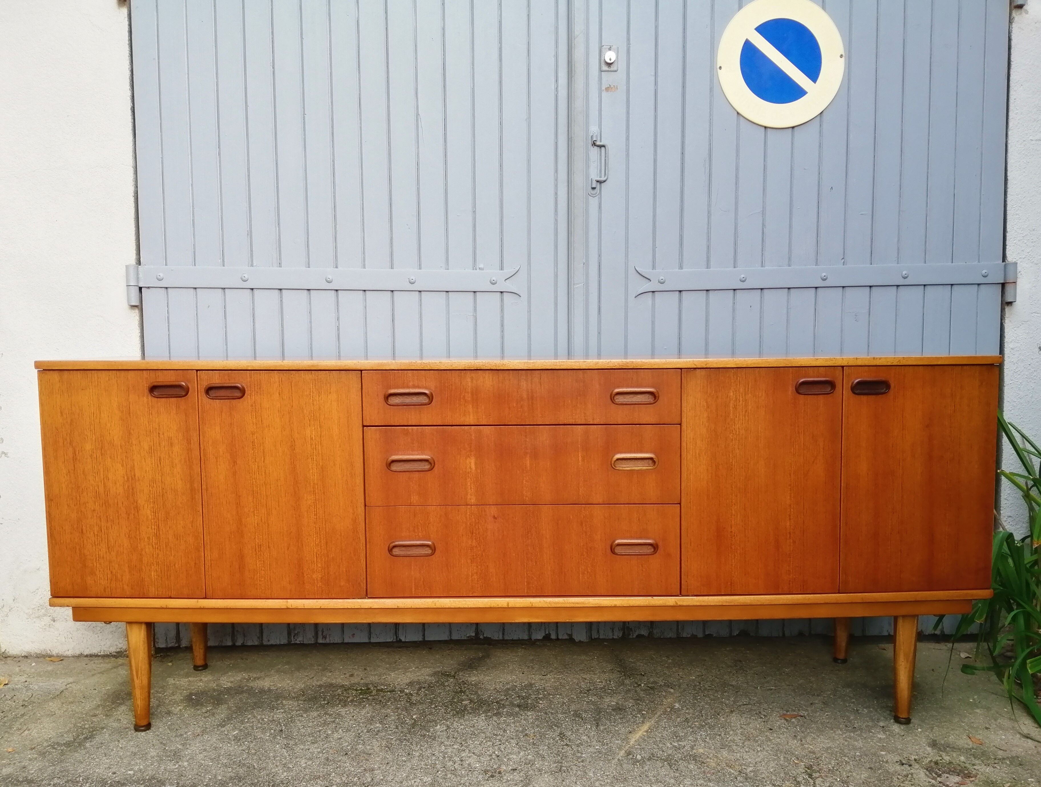 Enfilade en teck des années 60