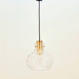 Plafonnier Mid-Century en verre bullé et laiton – H. Tynell pour Limburg, années 60