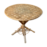 Round table in vintage chestnut
