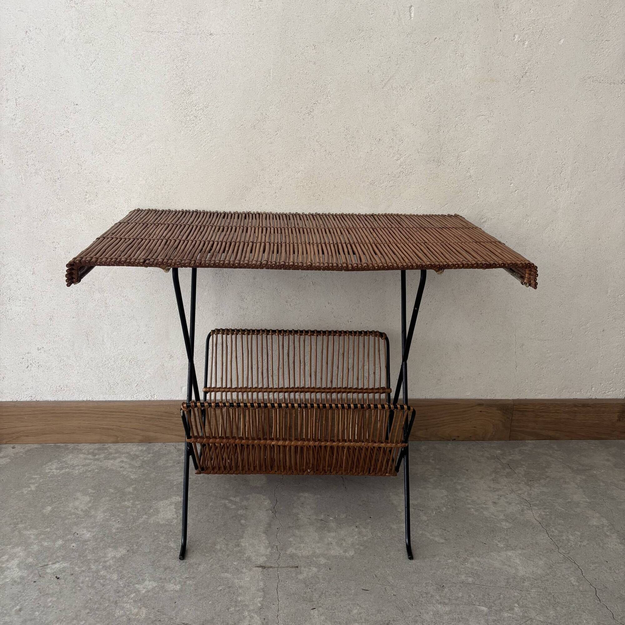 Wicker magazine rack