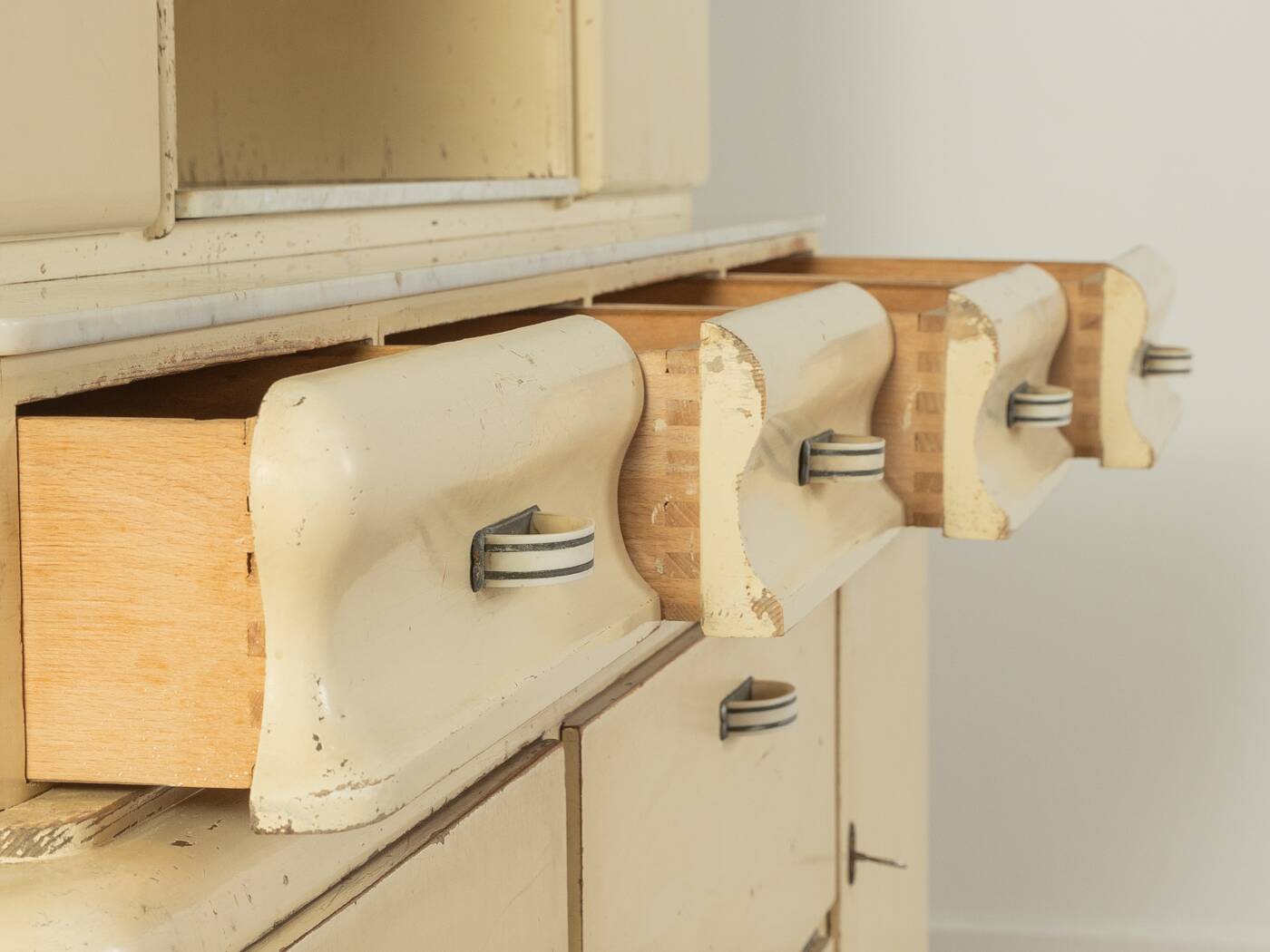 Art Déco Kitchen Cabinet