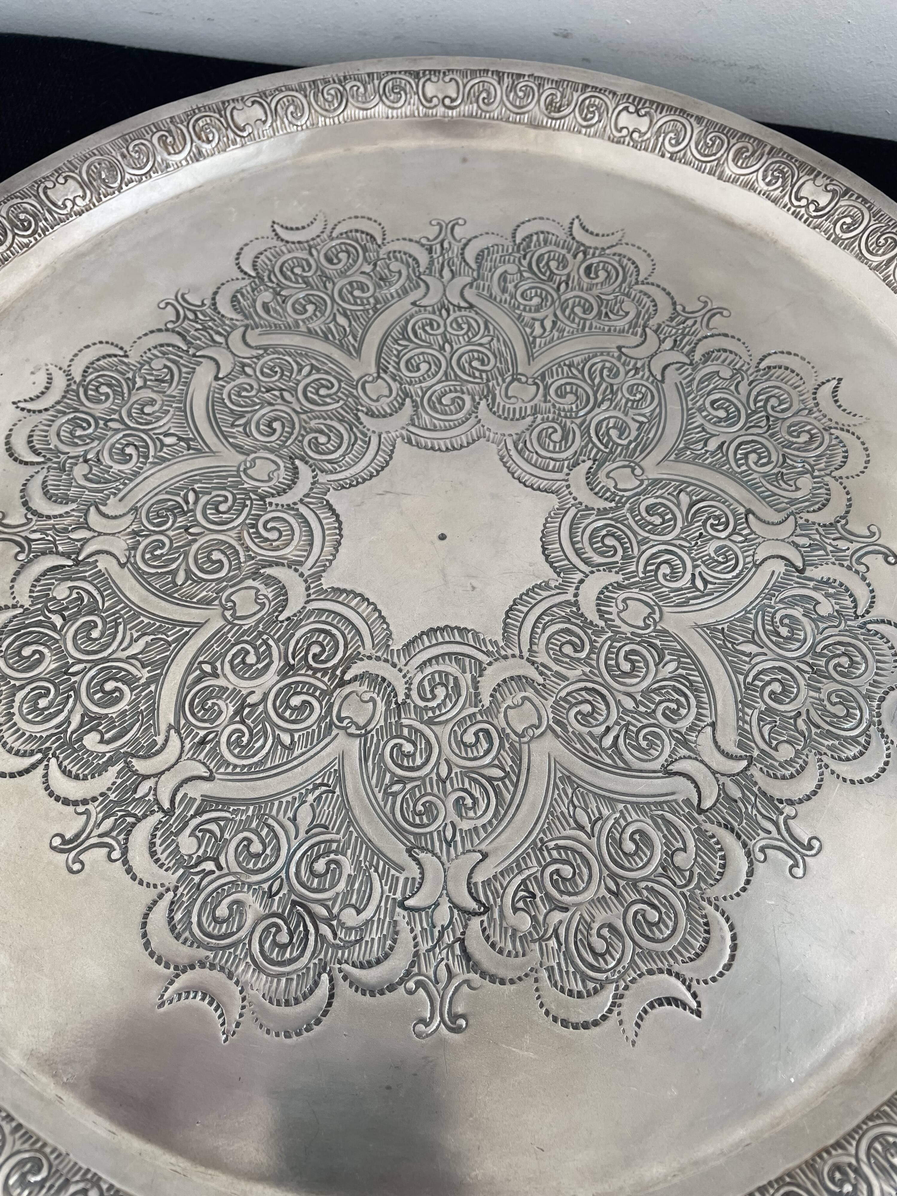 Round silver metal top - rosettes - frieze - Vintage - France