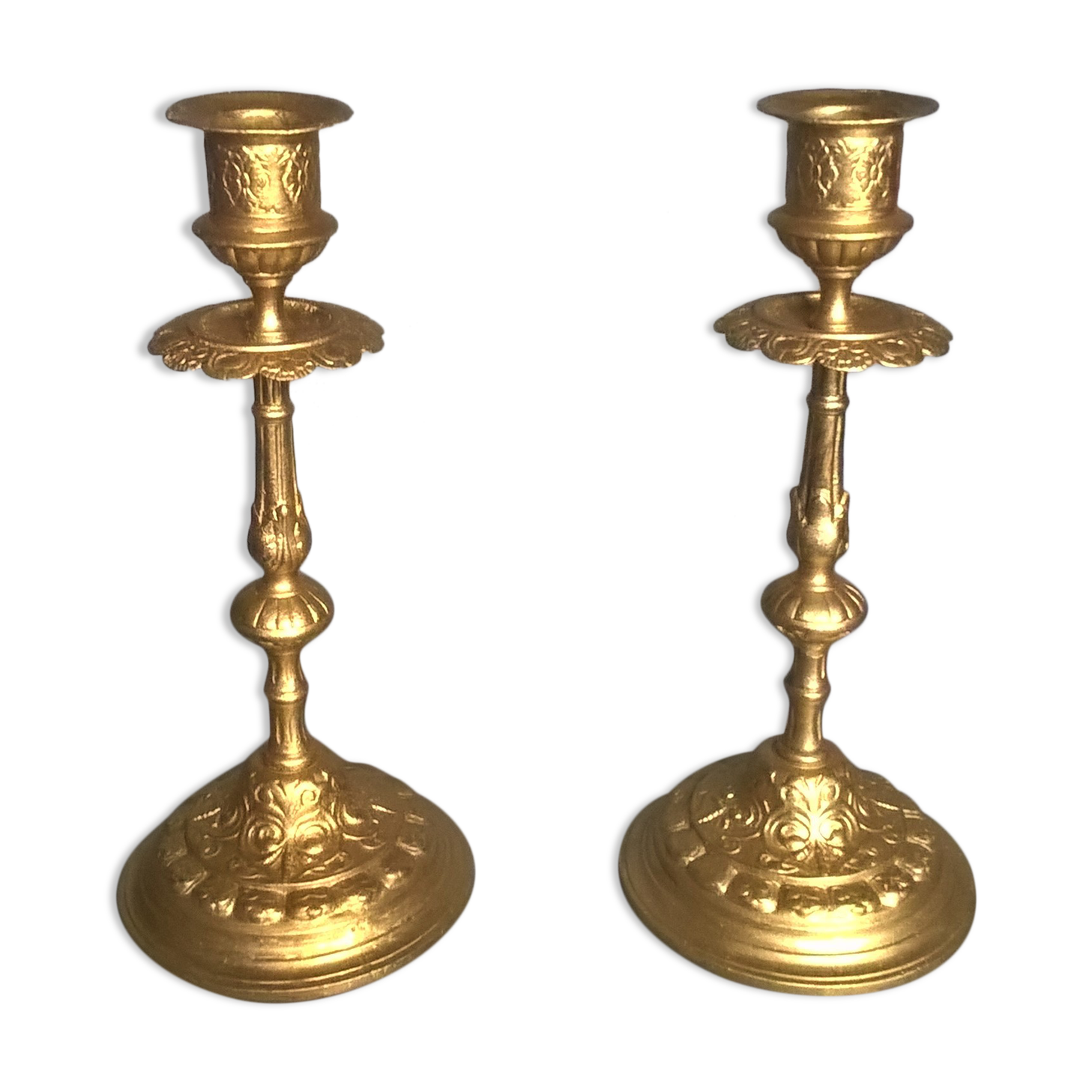 Pair of art-deco candlesticks with floral motifs and palmettes 20th century