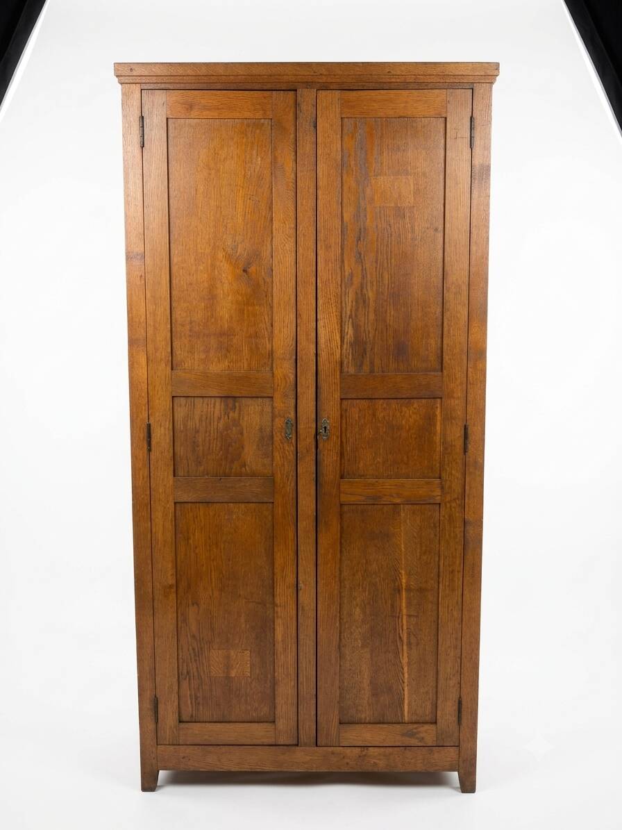 Armoire parisienne ancienne en chêne