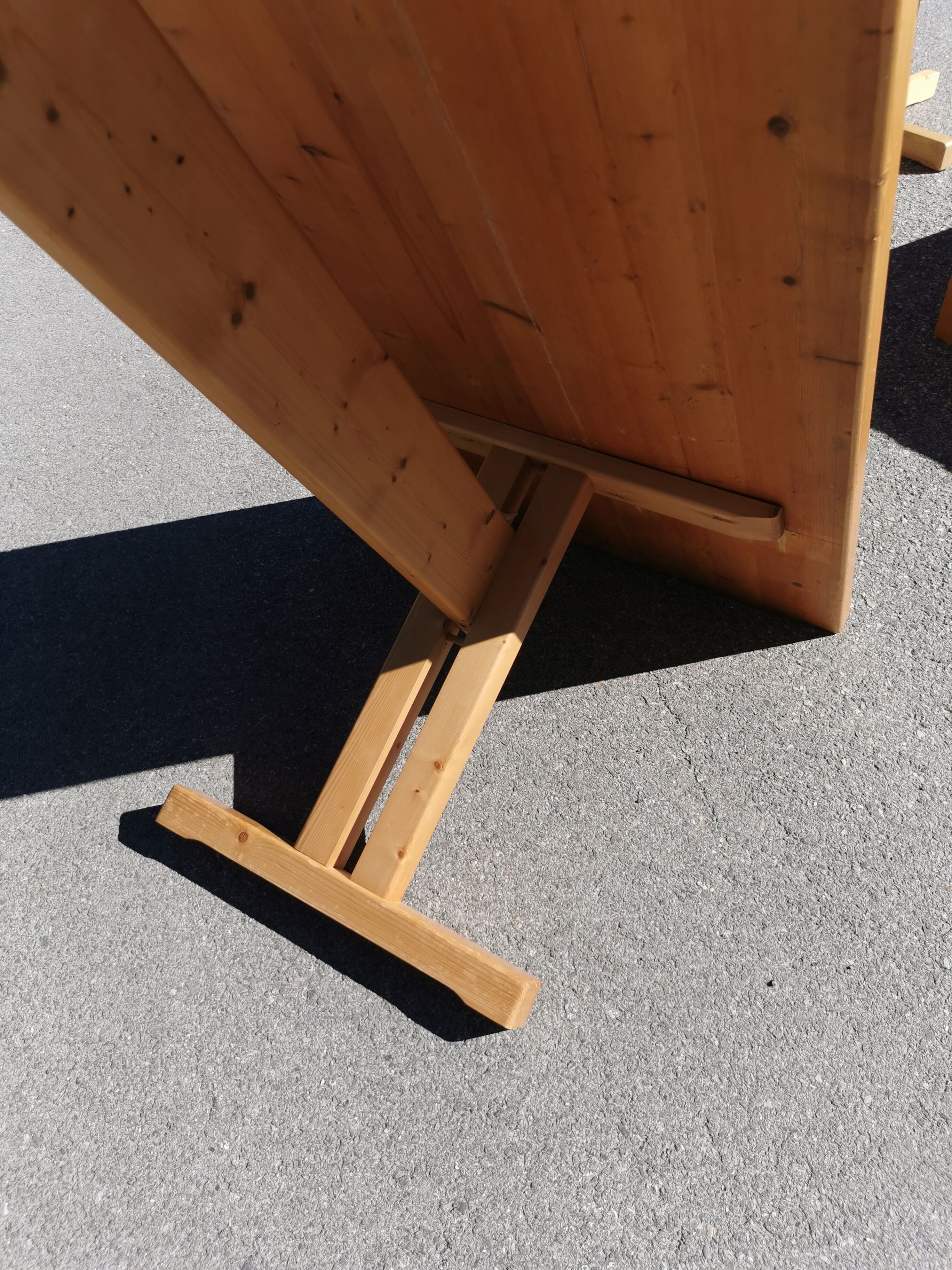 Table by Charlotte Perriand, Les Arcs