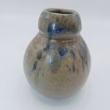Flowerstone coloquinte vase in varnished sandstone