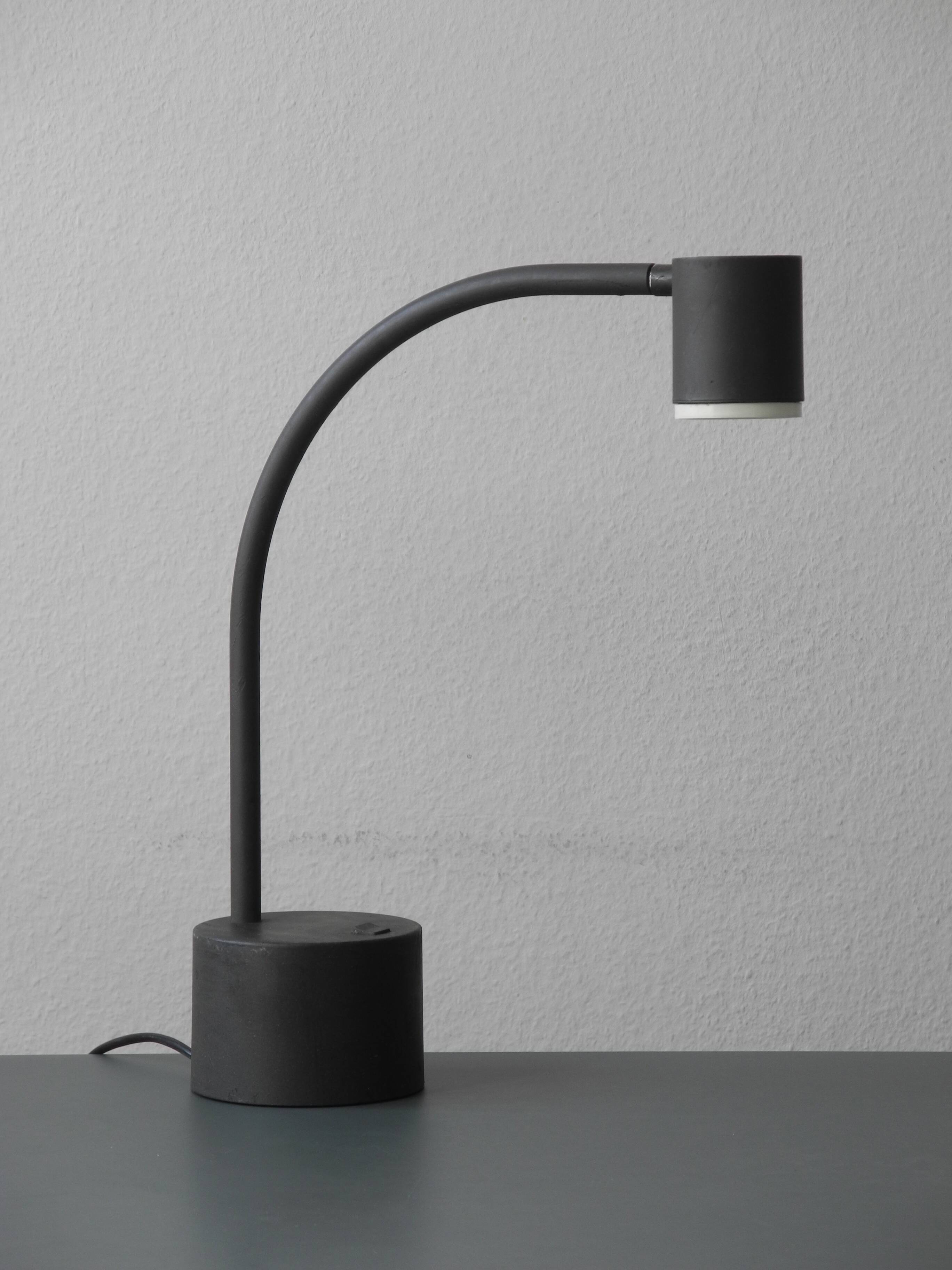 Original Sottsass Associati halogen table light - Halo Click 2 - by Philips