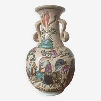 Chinese vase with ducks and goldfish
