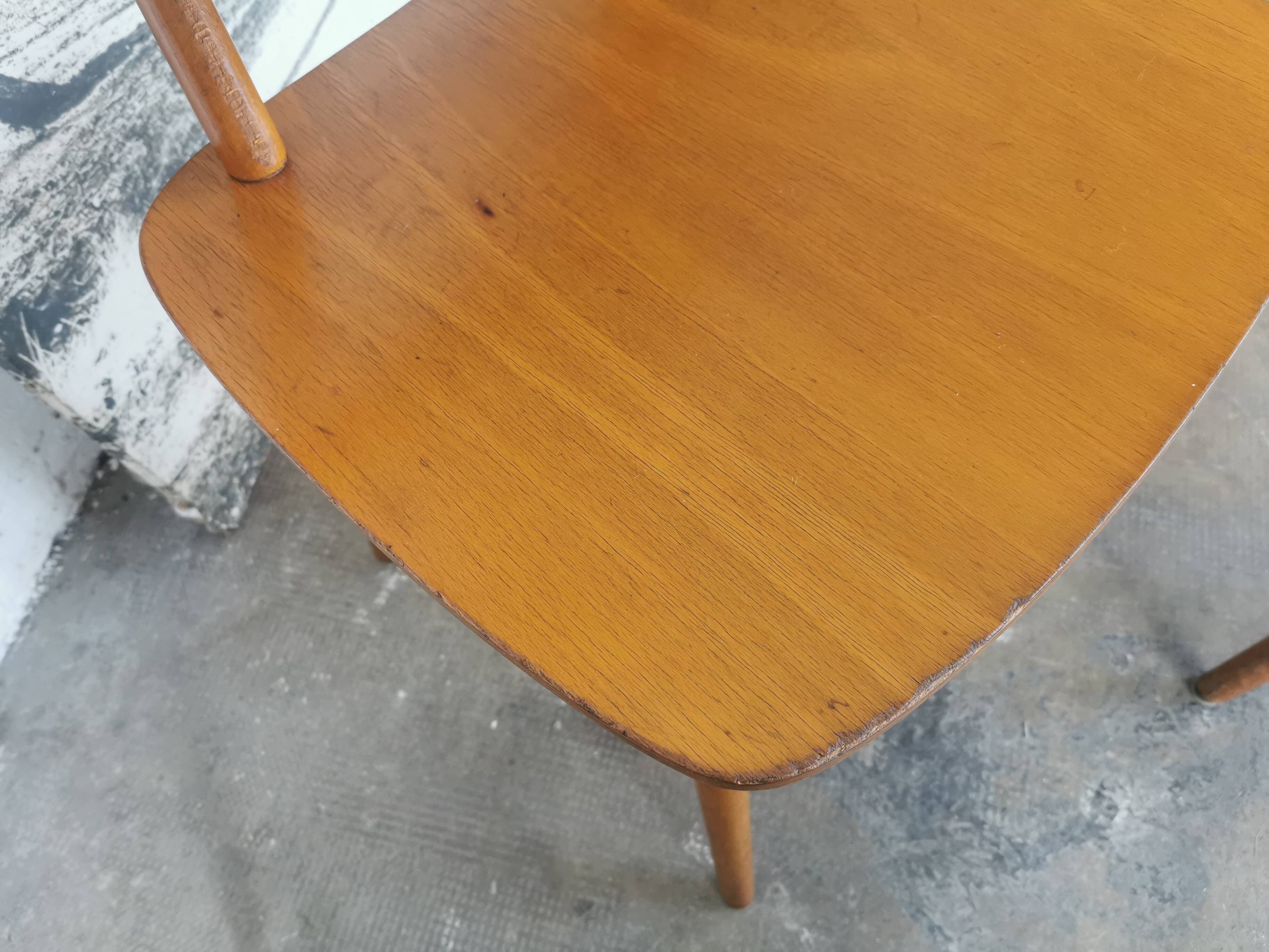 Set of 6 Hiller chairs, vintage bistro