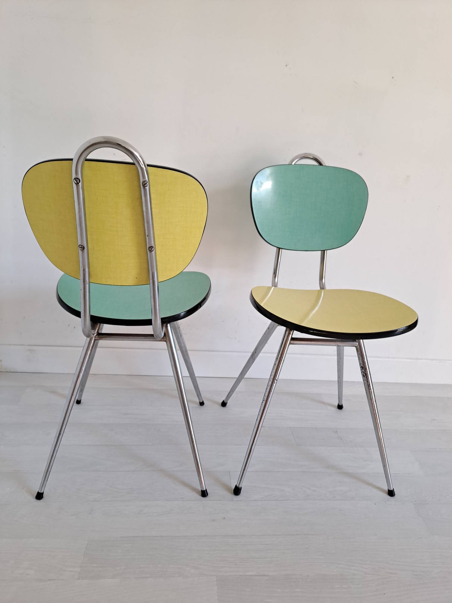 4 formica chairs