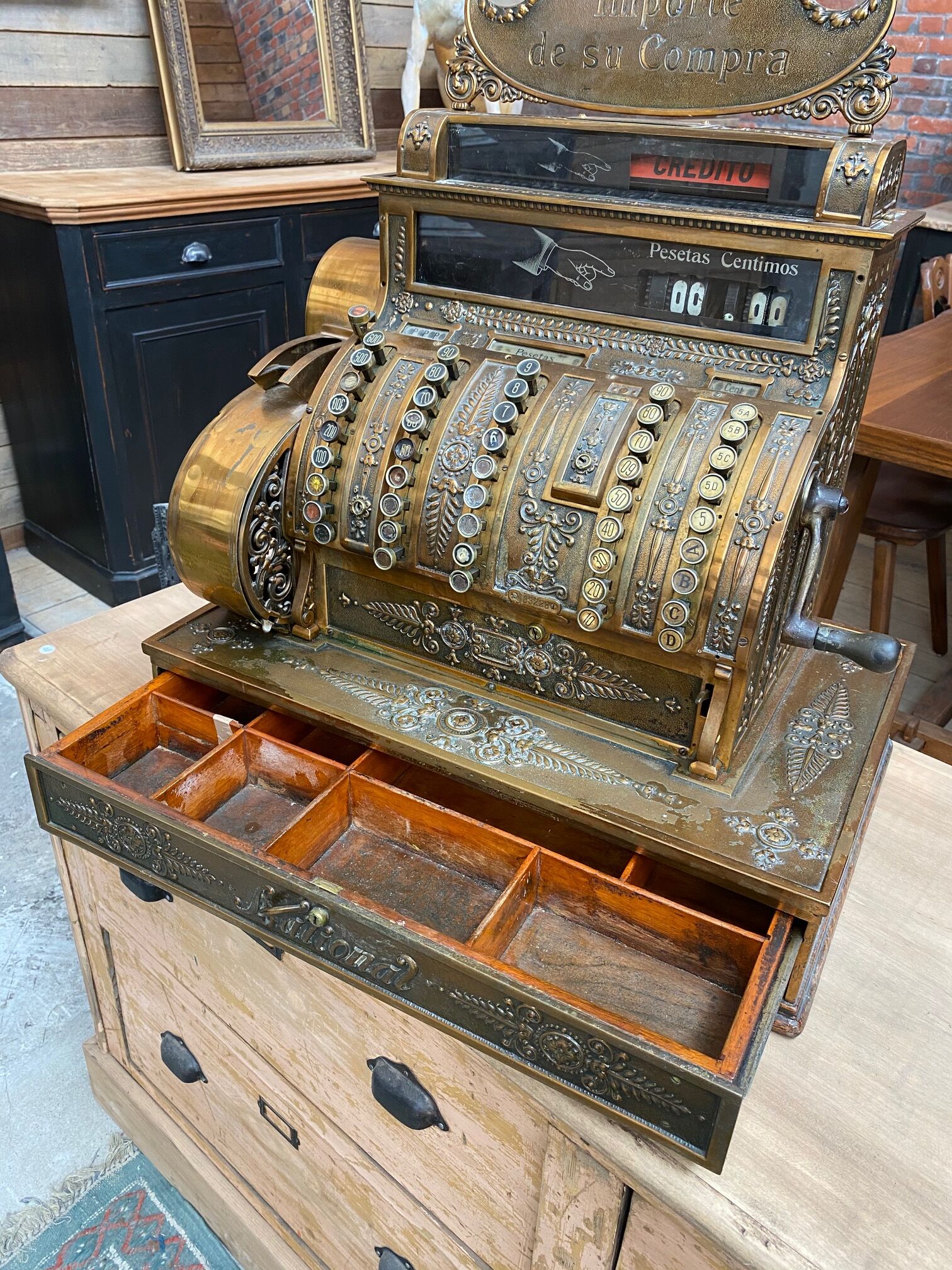 Ancienne caisse enregistreuse « national »
