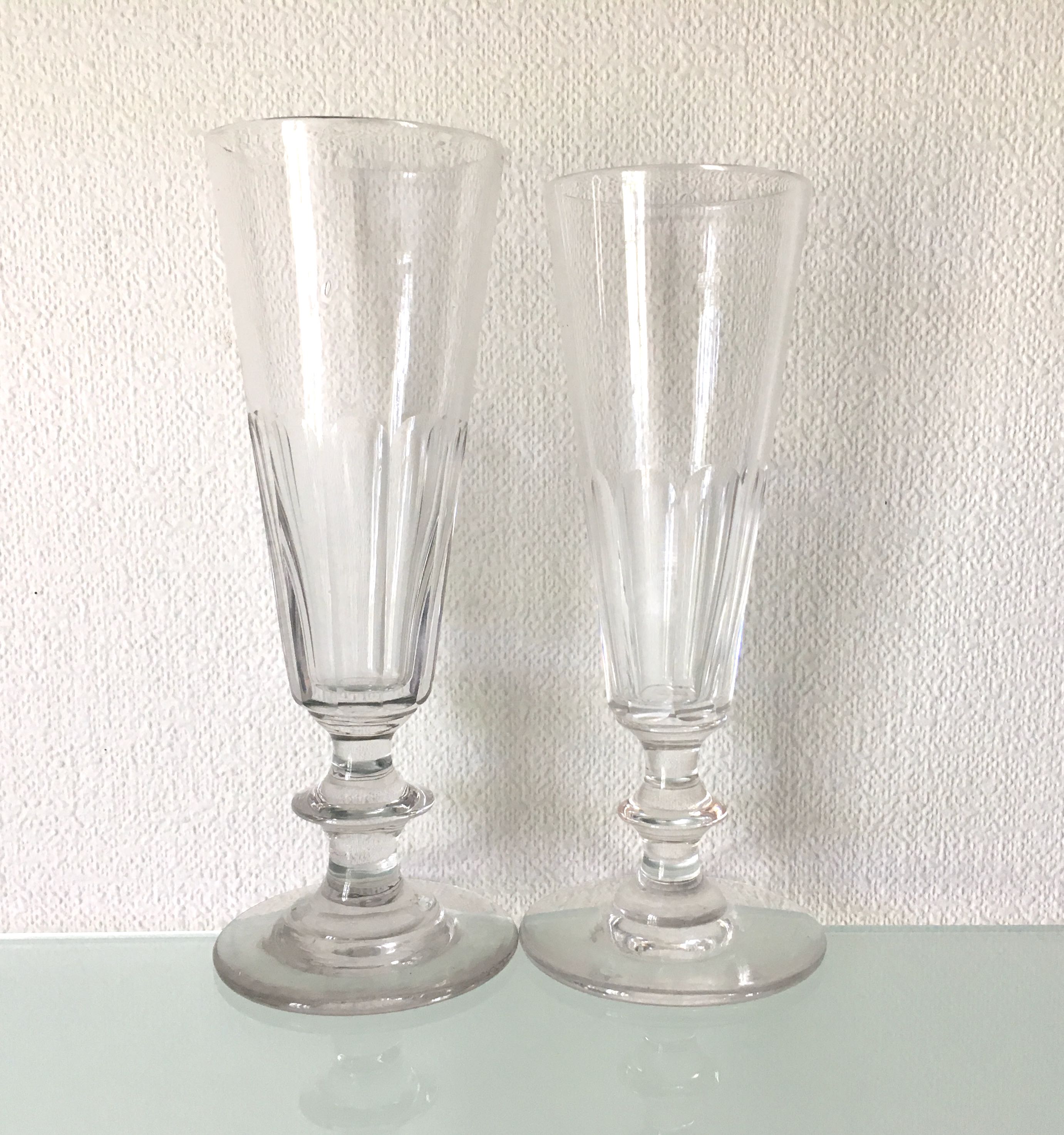 Set de 8 flûtes à champagne années 40