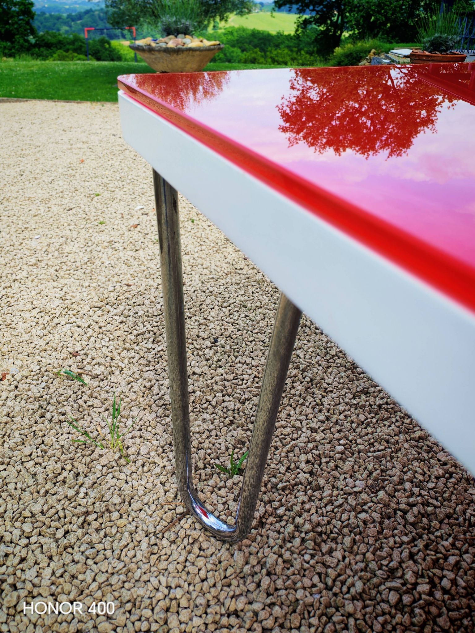 Table "floating" Space age 1970 Red Glass and Dove Tail - 140x80cm