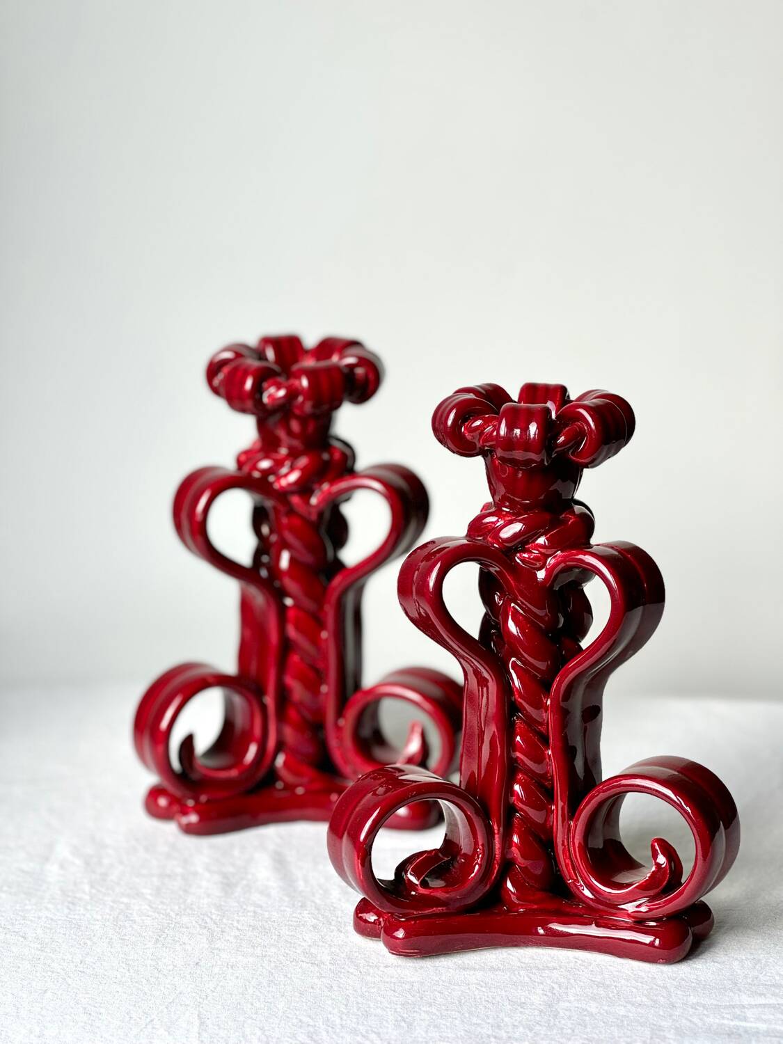 Bougeoirs en barbotine Art Deco