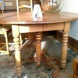 Antique round table