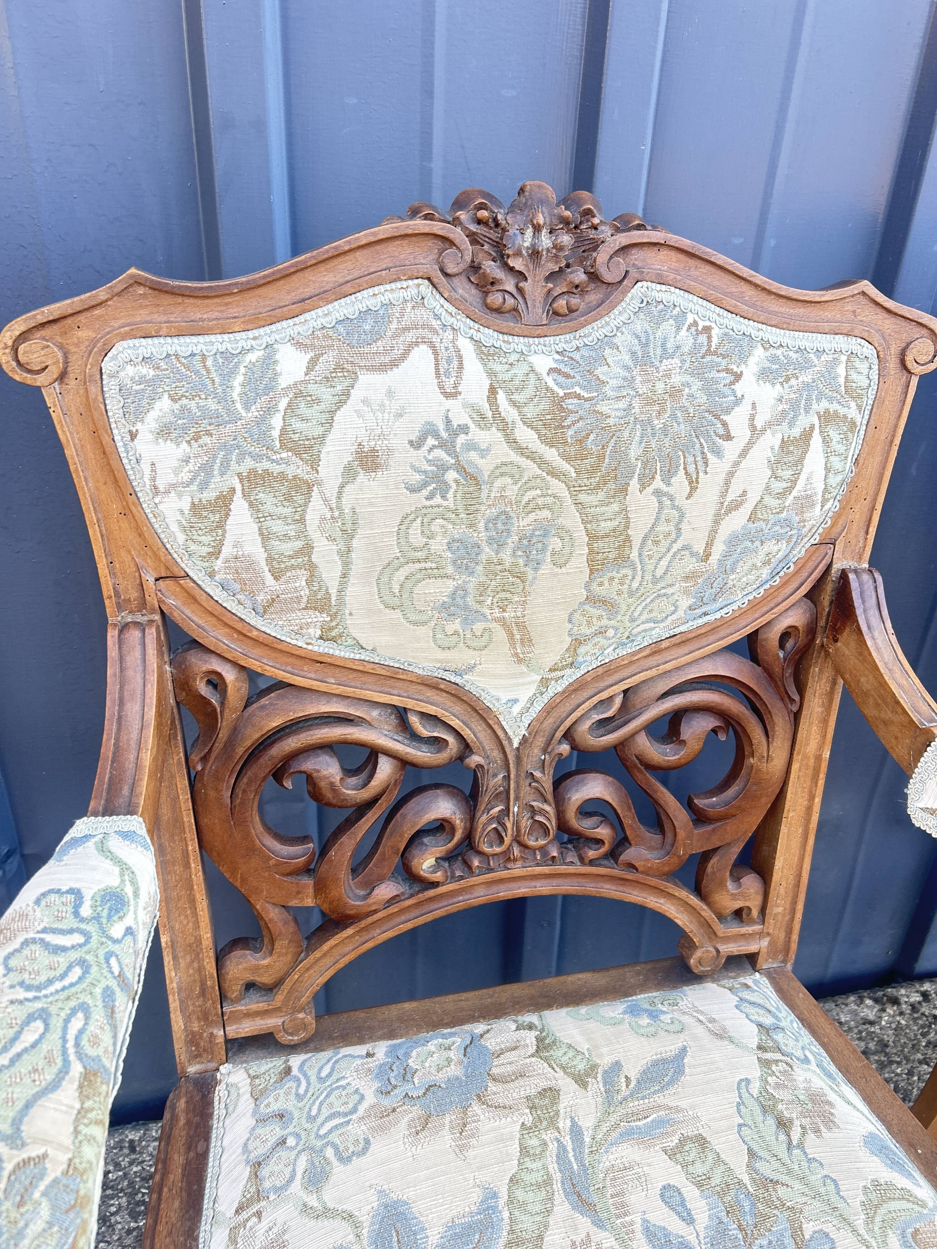 Paire de fauteuils et paire de chaises Art Nouveau