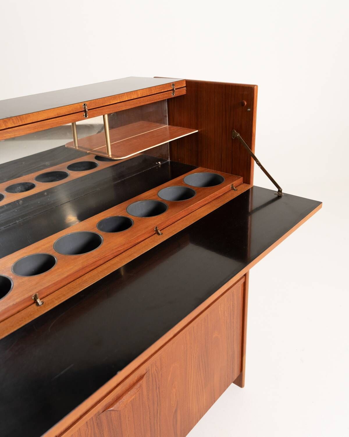 “SK661” teak bar cabinet by Johannes Andersen for J. Skaaning & Søn, 1960s